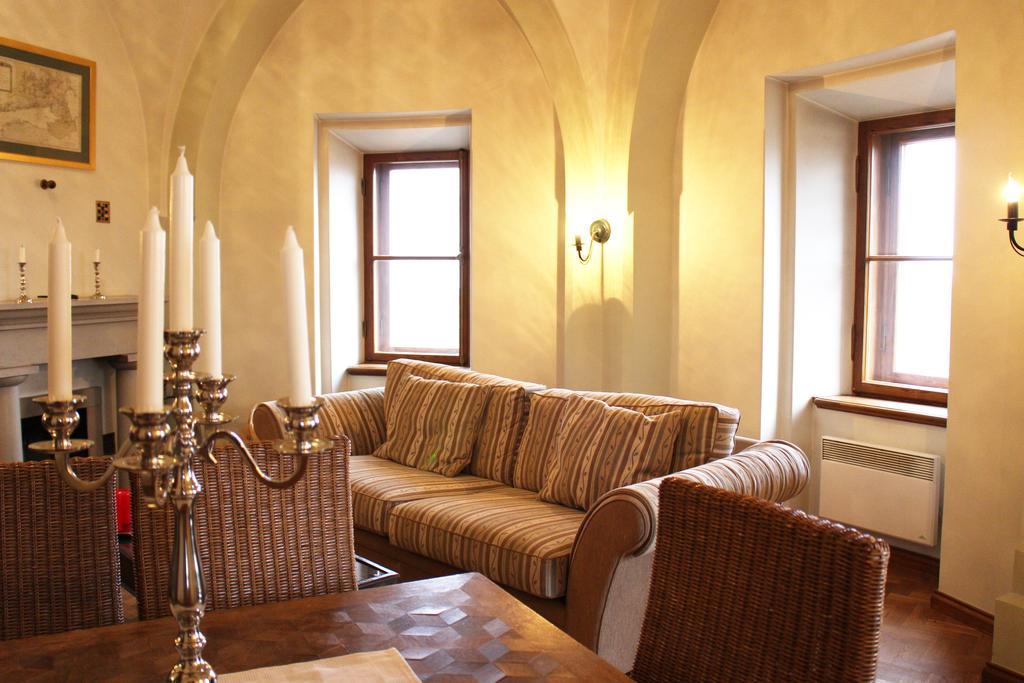 Rapunzel Tower Apartment Tallinn Rum bild